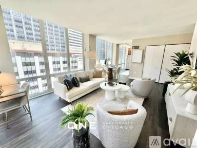 Main picture of 230 W Washington St
