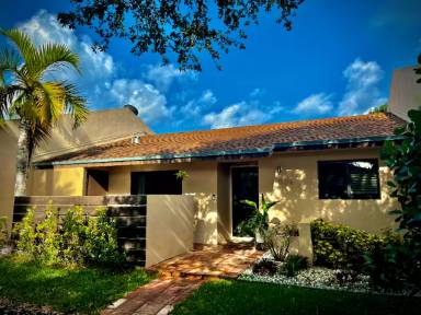 Main picture of 11908 SW 125th Pl