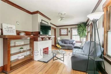 Main picture of 320 Barton St