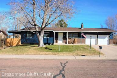 Main picture of 5060 Manzana Dr