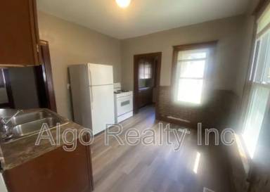 Main picture of 3522 Bryant Ave N