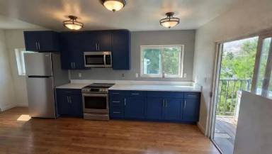 Main picture of 539 Park St