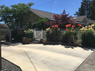 Main picture of 518 Reed Ct