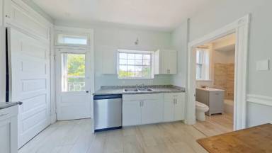 Main picture of 4100 Michigan Ave