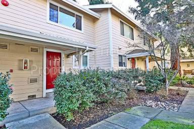 Main picture of 2655 Oak Rd