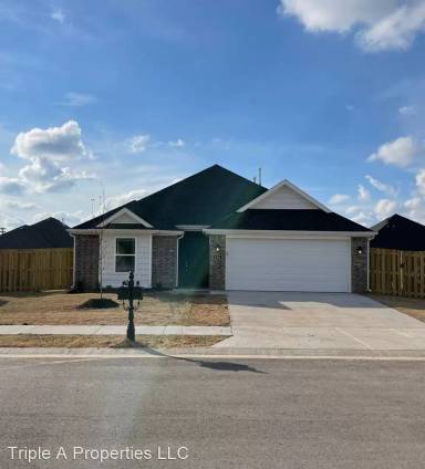 Main picture of 430 Peach Ave