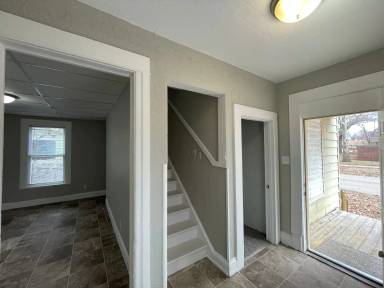 Main picture of 713 N 12th St