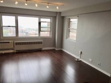 Main picture of N Sheridan Rd Condominiums