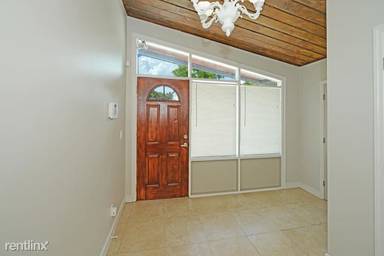 Main picture of 301 Enfield St