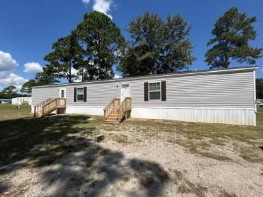 Main picture of 64A Somerset Dr