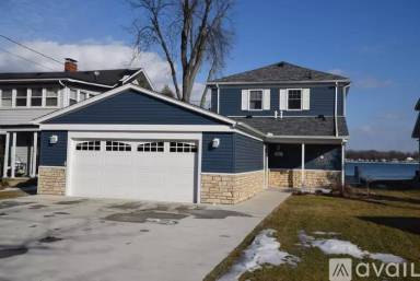 Main picture of 7967 River Rd