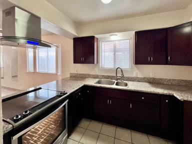 Main picture of 4122 N Cornelia Ave