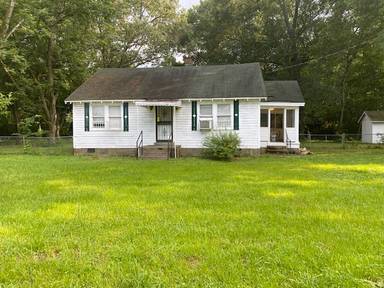 Main picture of 3785 Gragg Ave