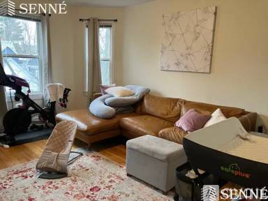 Main picture of 40A Linden Ave