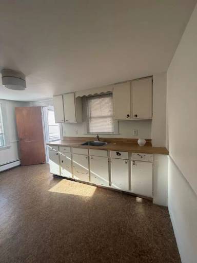 Main picture of 25 Church St