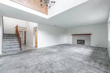 Main picture of 17302 Brooklyn Ave