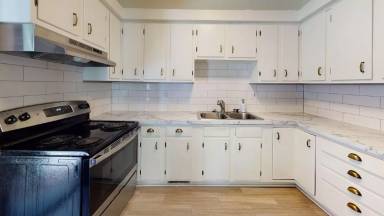 Main picture of 127 Shepard St
