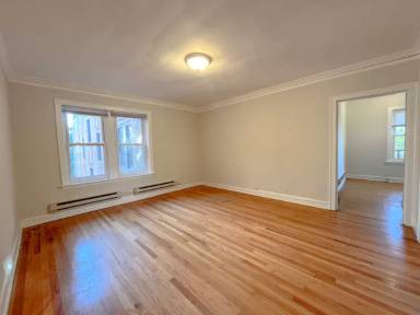 Main picture of 4216-4226 N Clark St