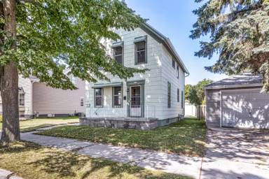 Main picture of 2116 Henry St