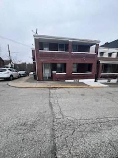 Main picture of 201 Division St
