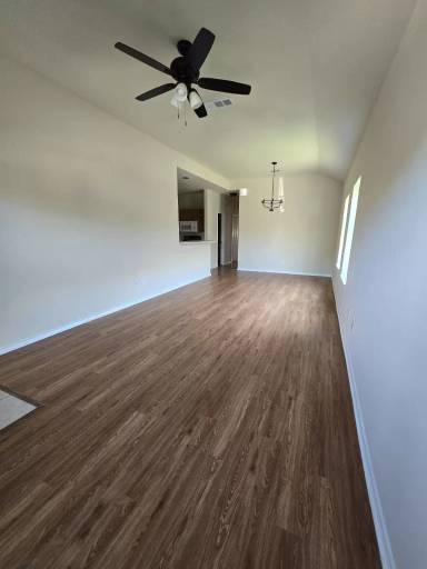 Main picture of 919 Walnut St