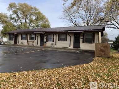 Main picture of 878 Parkview Dr