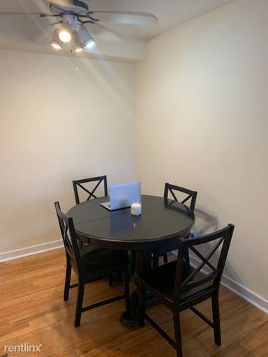 Main picture of 421-31 W Barry Ave Apartments