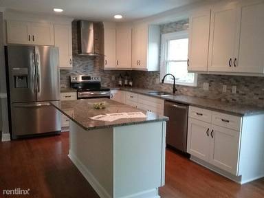 Main picture of 9064 Symmes Ridge Ln
