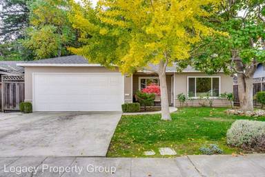 Main picture of 1461 Gilmore St