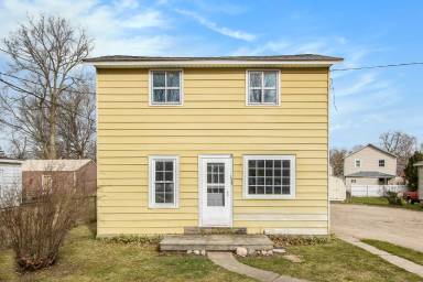 Main picture of 137 Orchard St