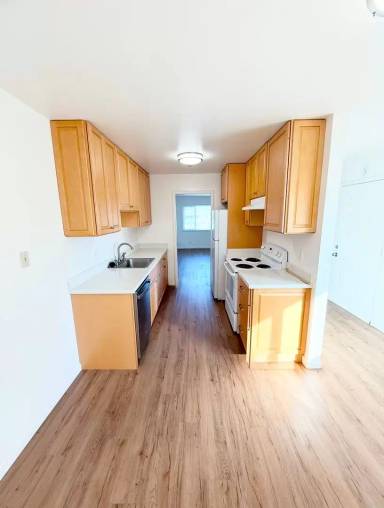 Main picture of 20188 Wisteria St