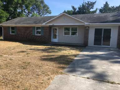 Main picture of 209 Angel Island Rd