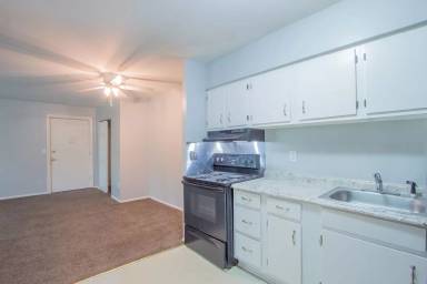 Main picture of 108 E Monroe Ave