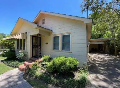 Main picture of 2525 Valley St
