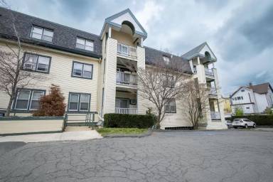Main picture of 38 Carter St
