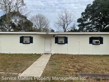 Main picture of 714 N 48th Ave