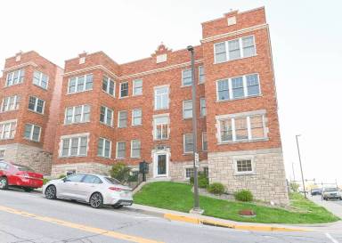 Main picture of 315 Washington Street - 302