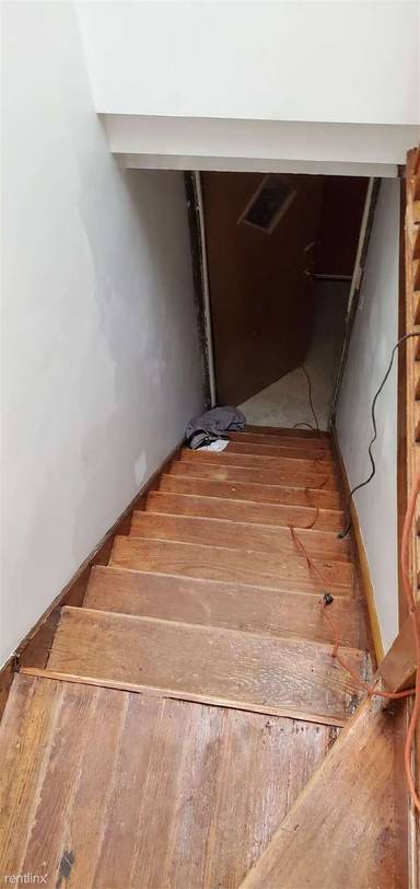 Main picture of 2109 Rene Ct