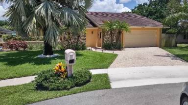 Main picture of 1138 Hickory Trl