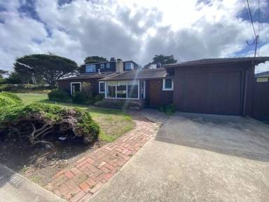 Main picture of 1111 Shell Ave