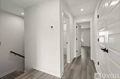 Main picture of 4505 Durant Ave