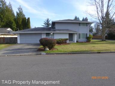 Main picture of 16825 NE 19th Pl