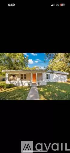 Main picture of 413 E Kentucky Ave