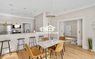 Main picture of 544 36th St