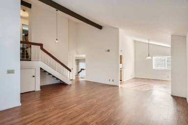 Main picture of 14249 Barrymore St