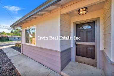 Main picture of 1896 2nd Ave