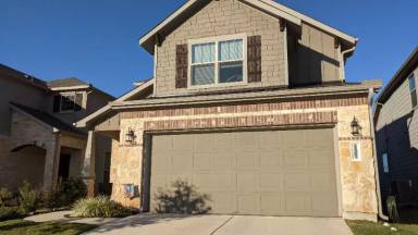 Main picture of 3324 Rooba St