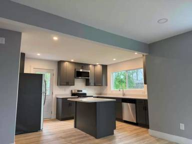 Main picture of 912 Rosedale Ave