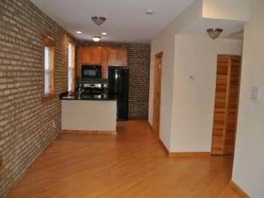 Main picture of 1619 W Columbia Ave