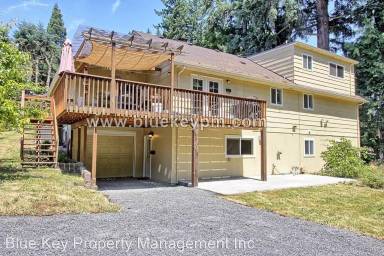 Main picture of 1417 NE 68th St